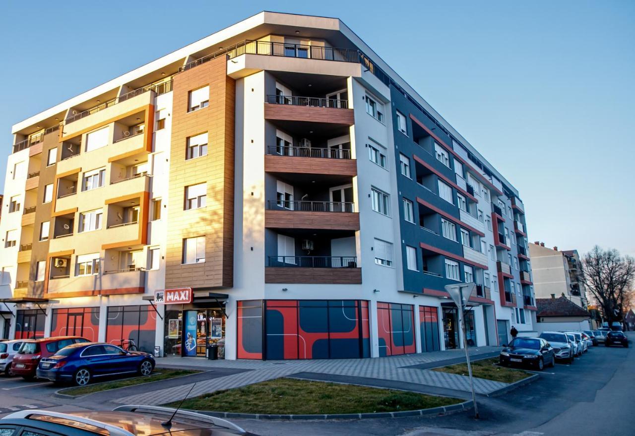 Tik Tak Apartman Subotica Bagian luar foto
